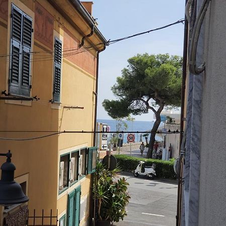 Appartamento In Centro A 30M Dal Mare Spotorno Exterior foto